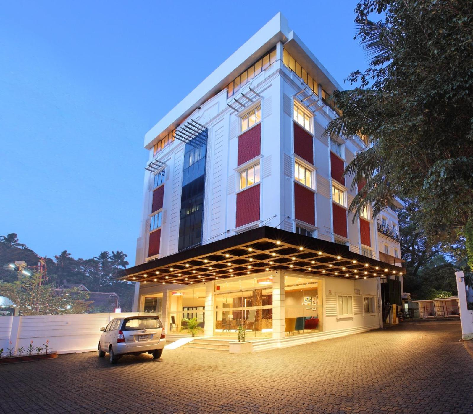 National Park Residency Kottayam Hotell Ettumanoor Exteriör bild